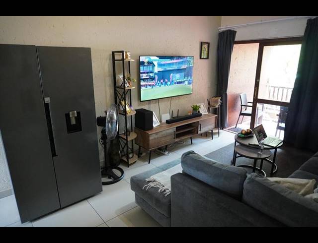 2 BEDROOM APARTMENT FOR SALE IN SUNNINGHILL